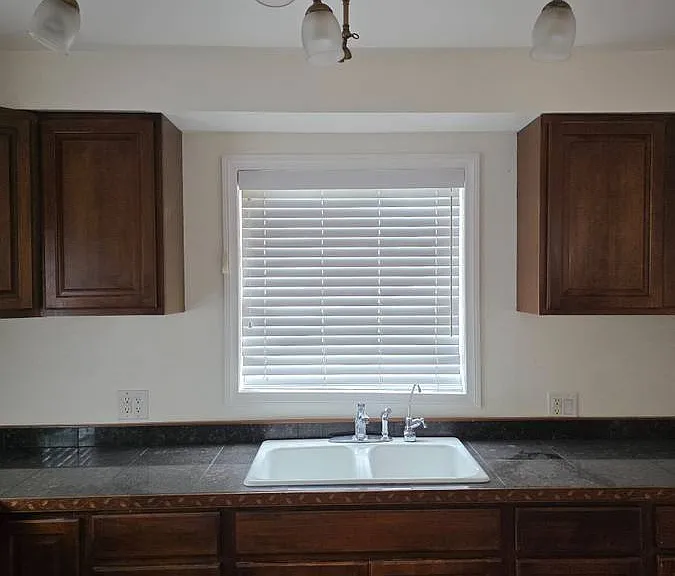 2108 Marshallfield Ln #A — Photo 5