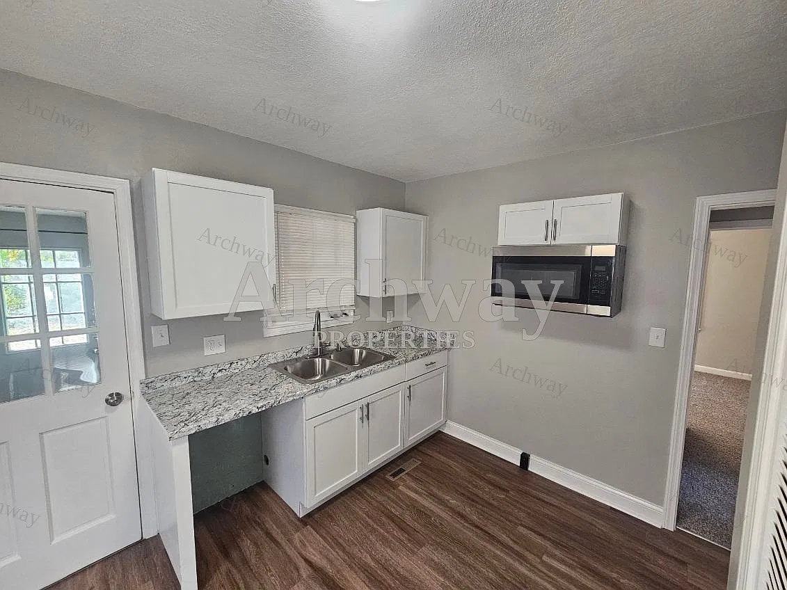 2 bed, 657 sqft, $1,095 — Photo 2