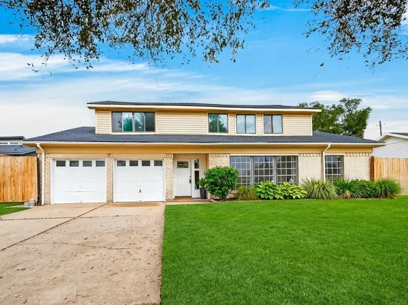 9110 Vickijohn Dr, Houston, TX 77031