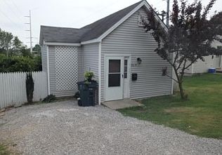 1st image of 525 Joel St