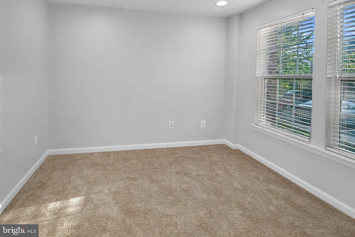 Building Photo - 9611 Atterbury Ln