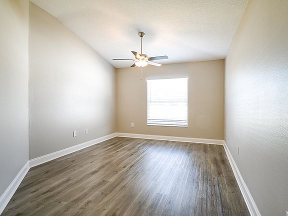 5th image of 11906 Butler Woods Cir