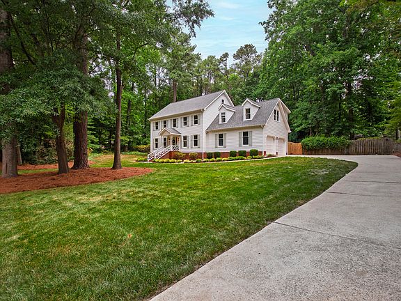 4th image of 104 Larkwood Ln