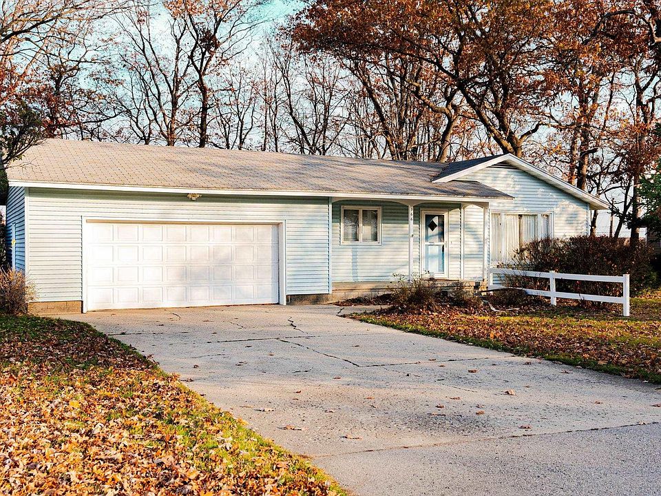 1st image of 966 N Forestlane Dr