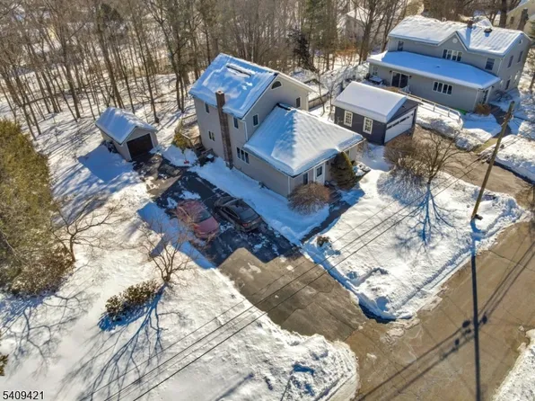 20 Center St, Butler, NJ 07405