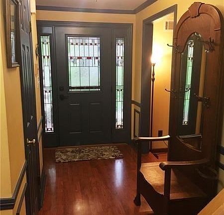 2nd image of 250 Oak Entrance Dr