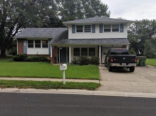 24 Cornwall Dr, Newark, DE 19711