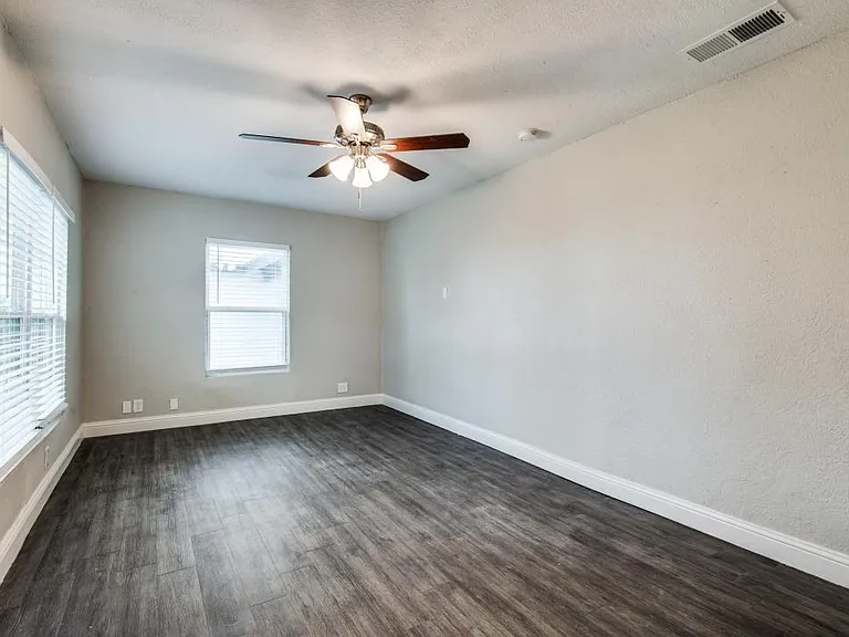 853 Brown Trl — Photo 15