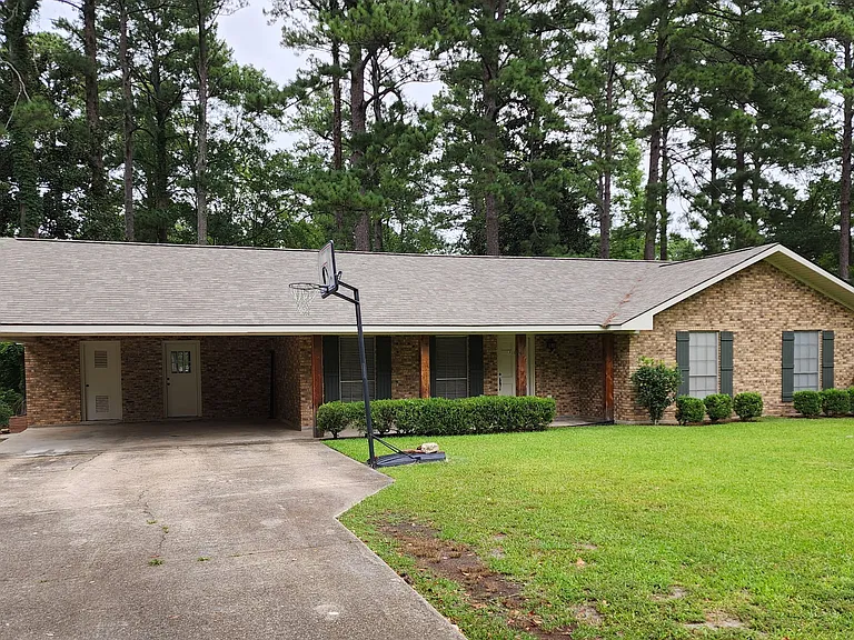 3104 Bienville Ave — Photo 1