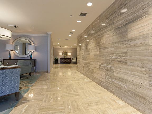 5th image of 115 Lakeshore Dr APT 1947