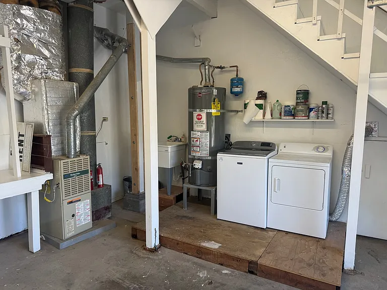 Washer, Dryer, and Utility Sink