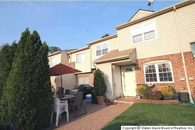 1st image of 7 Revere Ln APT C