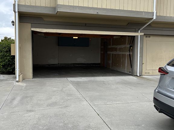 4th image of 551 Columbia Ave #D