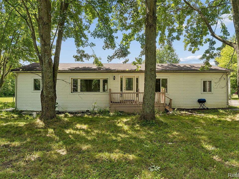 1st image of 2362 Johnson Rd