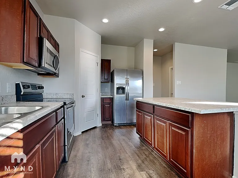 7508 Twin Pine Ct — Photo 5