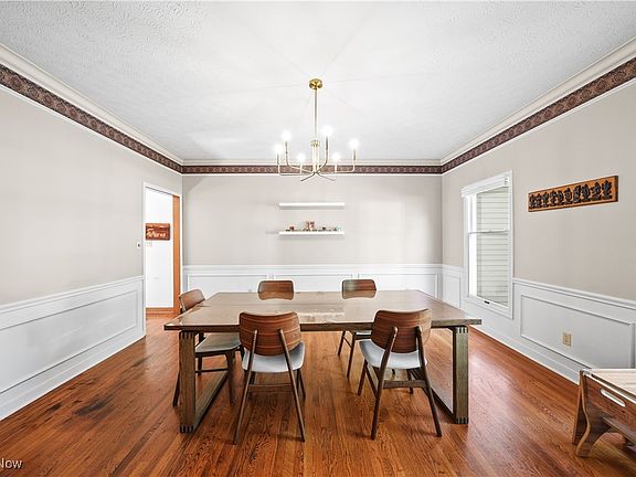 5th image of 254 Bridgewater Cir