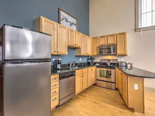 Theresa Park Loft Apartments