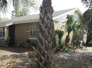 10106 Singing Oaks Ct, Tampa, FL 33615