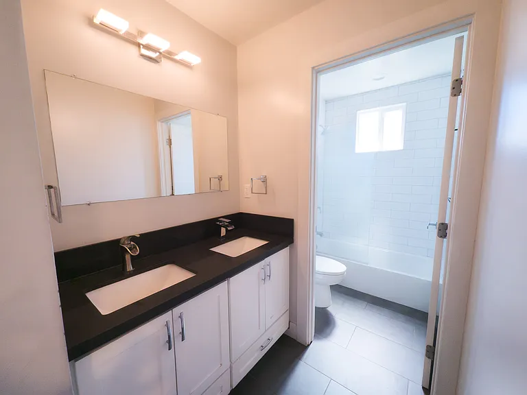 Upstairs Shared Bathroom