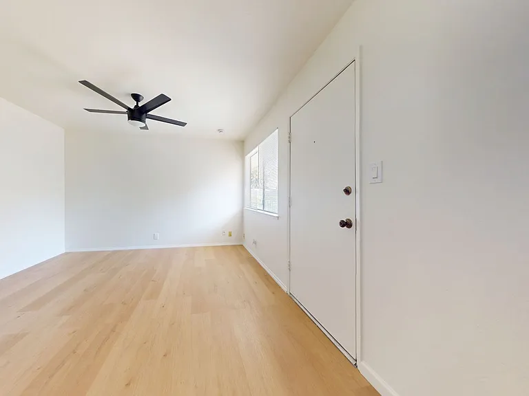 1520 Castro St — Photo 20
