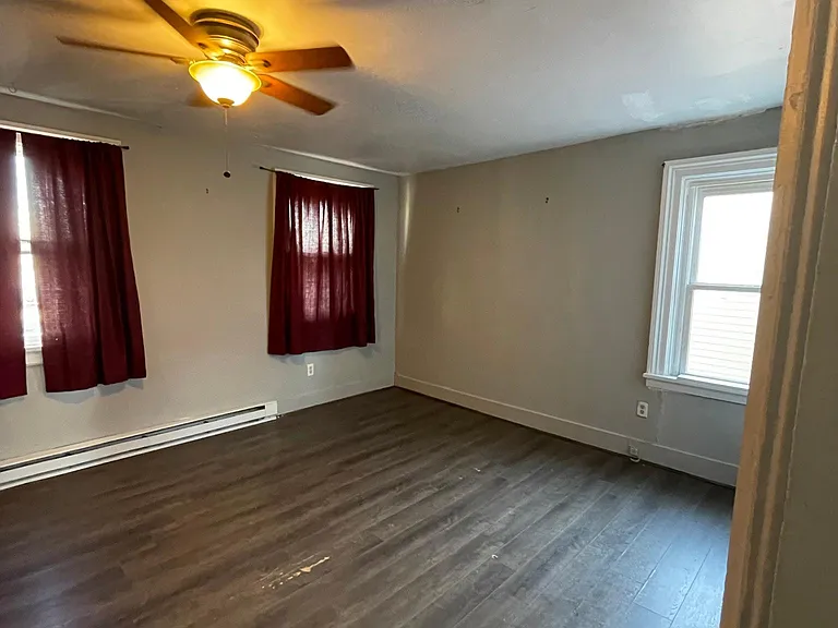 171 Eagle St #2 — Photo 5