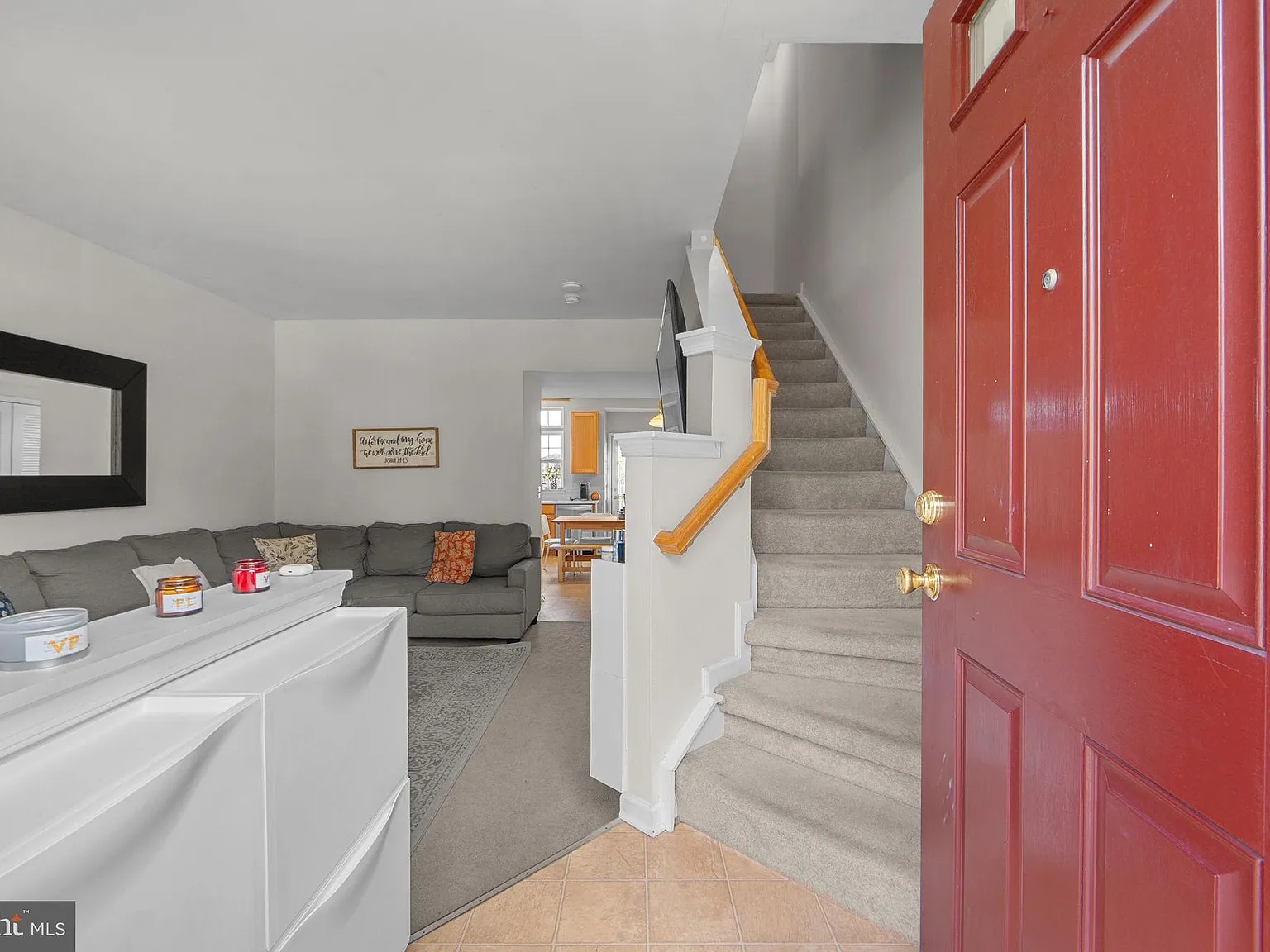 3 bed, 2.5 bath, 1660 sqft, $2,795 — Photo 2