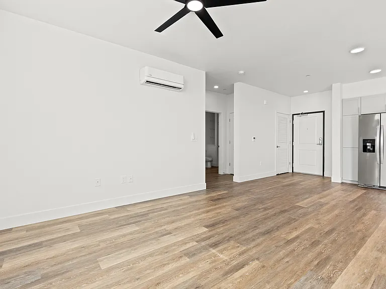 Overview of Living Space in Sky Floor Plan
