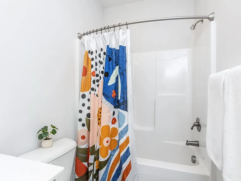 Riverstone Apartments at Long Shoals — Photo 42