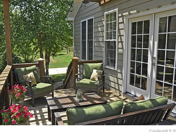 5th image of 200 Turnberry Ln
