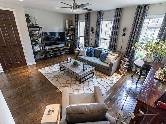 2nd image of 4235 Cascade Sky Dr