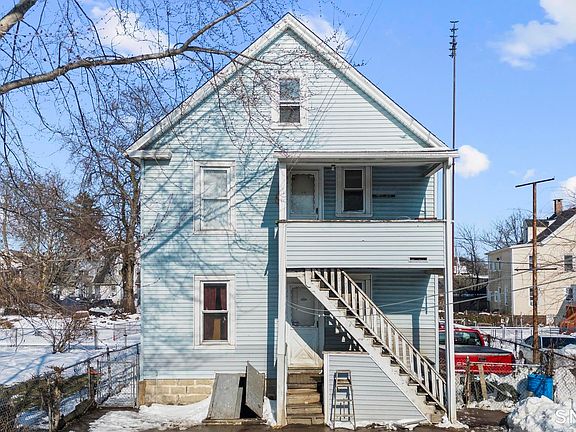 4th image of 17 Rennell Court