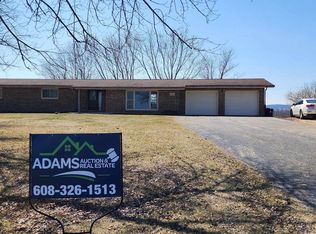 7571 Highway 133, Potosi, WI 53820