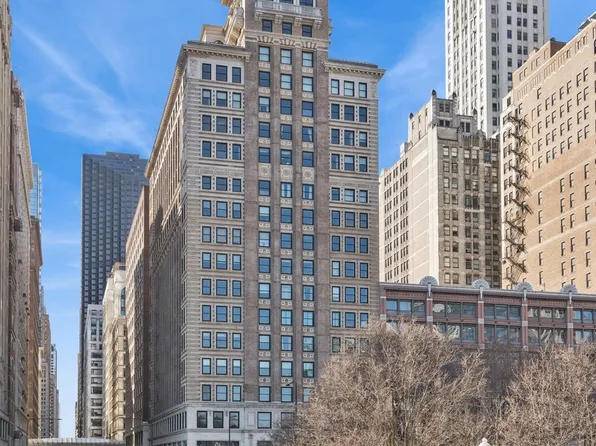 6 N Michigan Ave #1506, Chicago, IL 60602