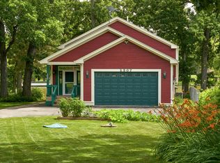 2307 Grove Ln, Cary, IL 60013