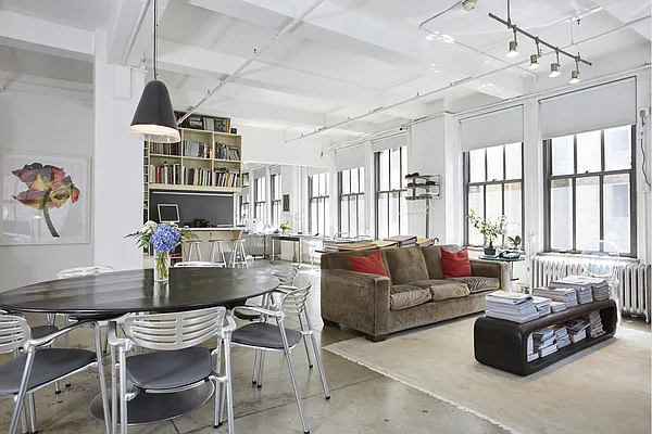 Sold by Stribling | media 3