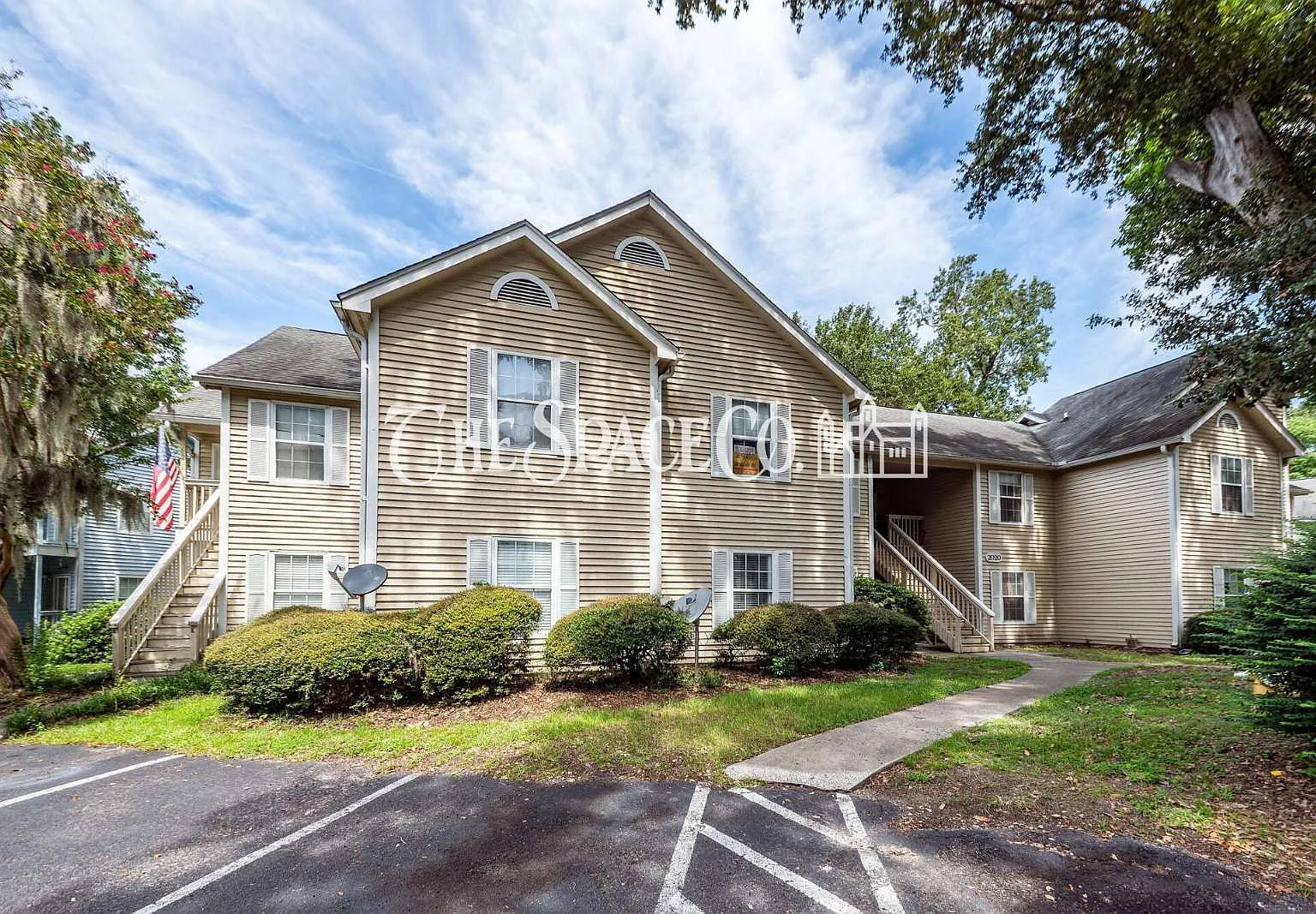 2 bed, 2.0 bath, 921 sqft, $1,650 — Photo 1