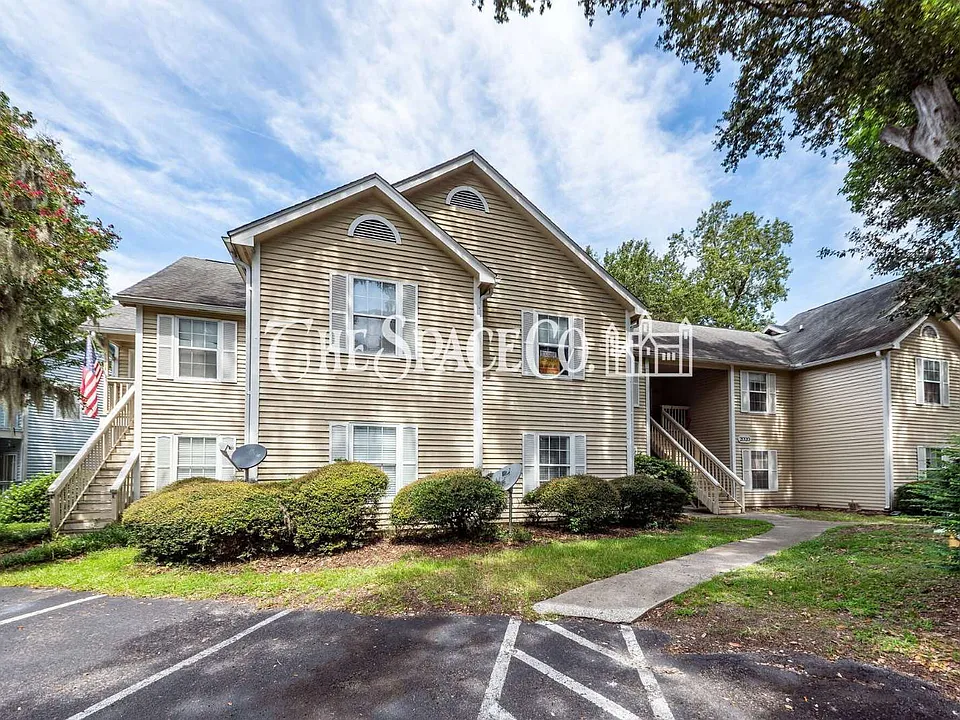 2020 Coldspring Dr #F