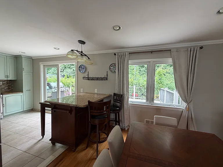 20 Cole Ct — Photo 5