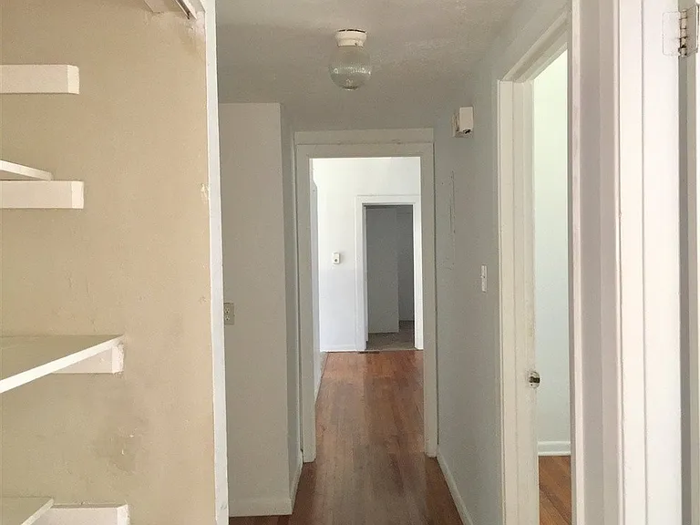 1655 Sharkey St — Photo 5