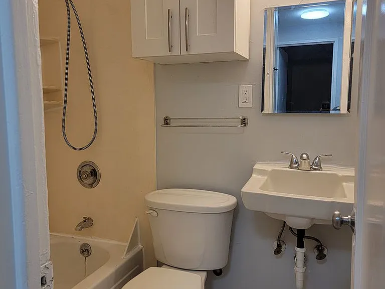 350 SE Lilly Ave — Photo 9