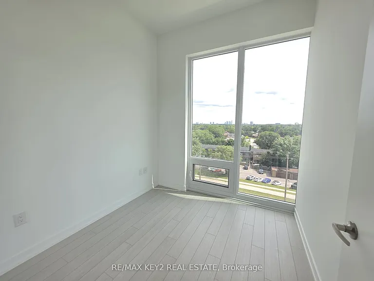 4010 Eglinton Ave W #706 — Photo 6