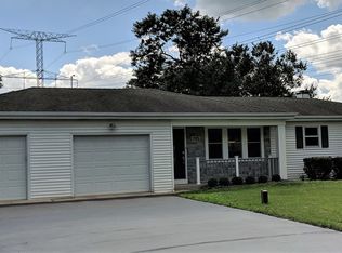 550 Old Hickory Rd, New Lenox, IL 60451