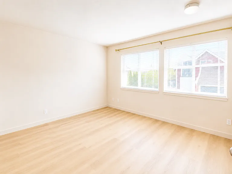 2954 S Frontenac St — Photo 11