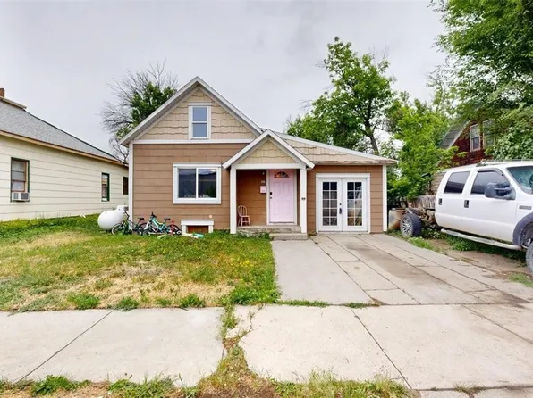 305 1st St W, Roundup, MT 59072