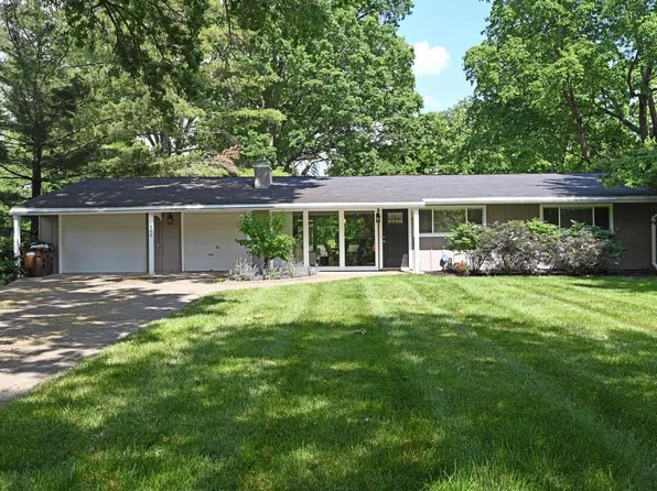 300 Hilltop Ln, Cincinnati, OH 45215