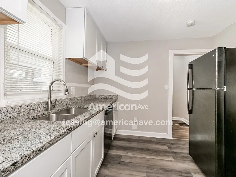 620949_007_wm_-_kitchen_13183999.jpg