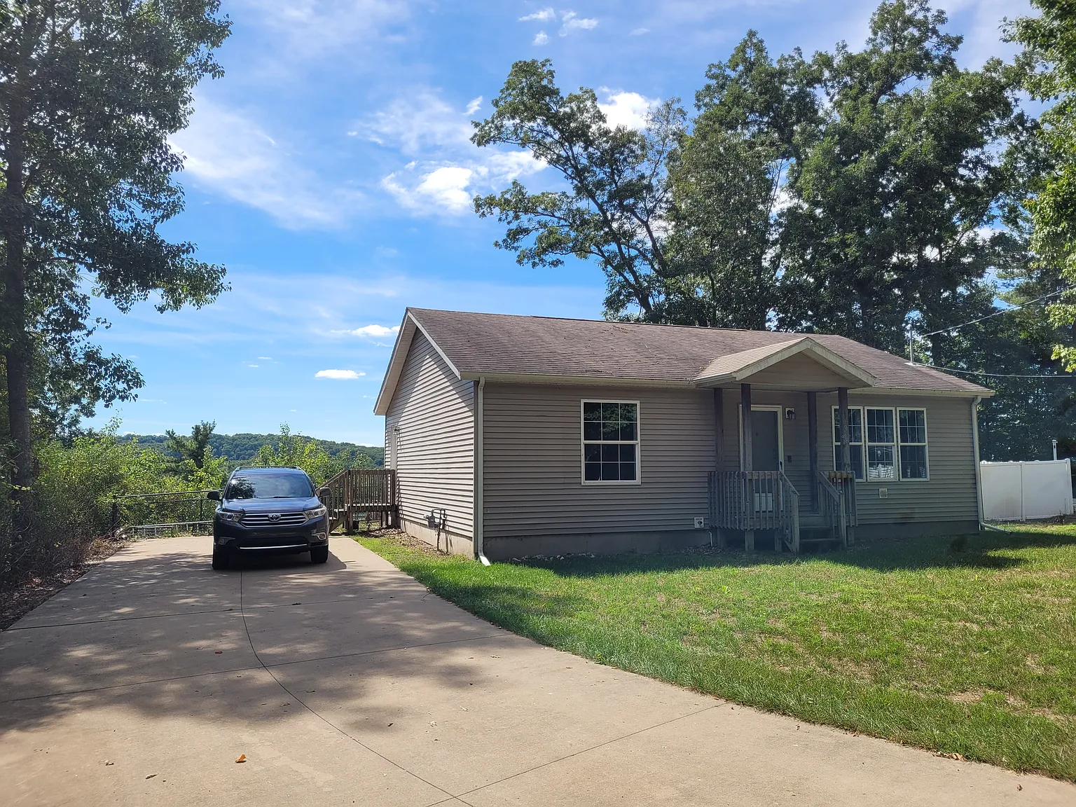 2 bed, 1100 sqft, $1,950 — Photo 4