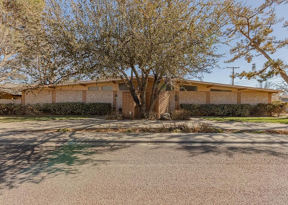 1st image of 2702 Aspenwood Ln