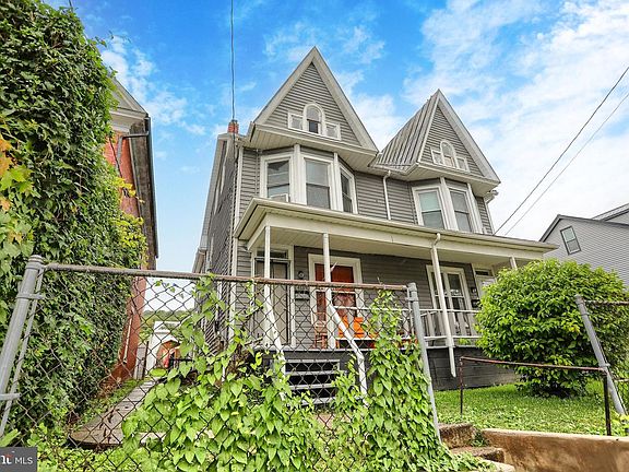 2nd image of 413 Logan St