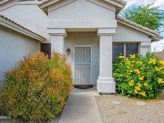 4th image of 3136 E ROVEEN Avenue